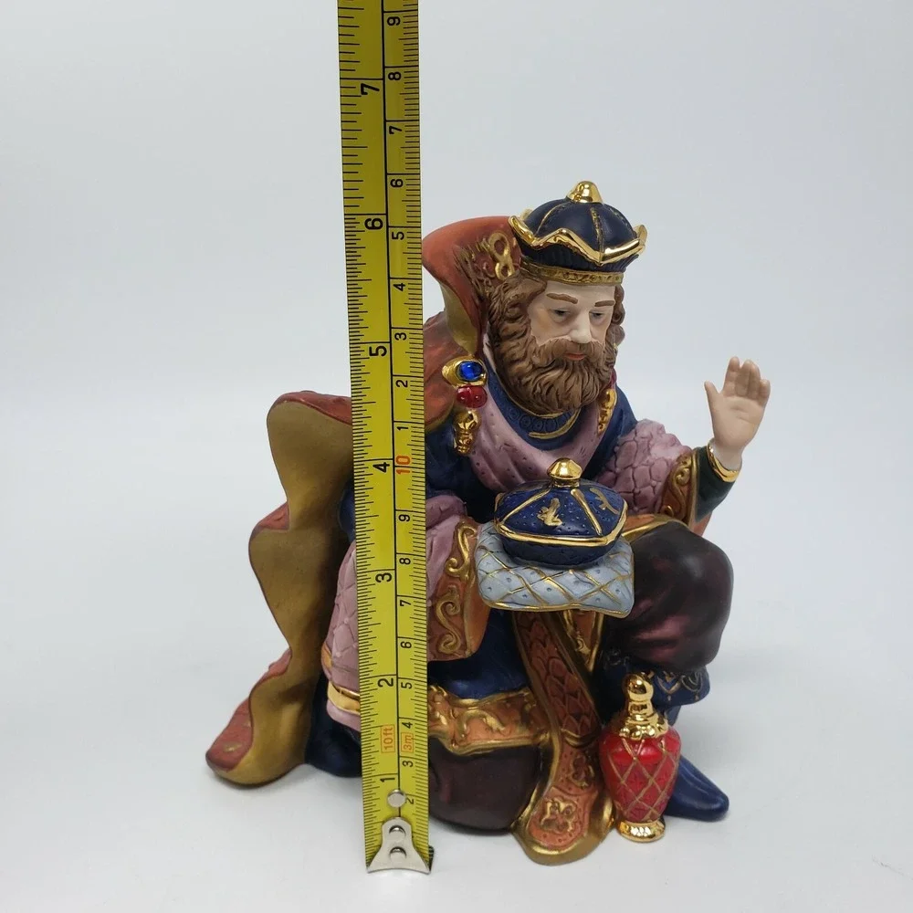 Kirkland Signature 13 Piece Porcelain Nativity Set‎ #75177 Replacement Wise Man